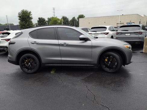Used 2018 Alfa Romeo Stelvio Ti Sport AWD/4WD image 6