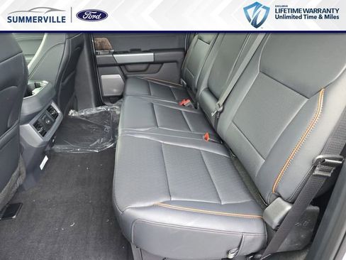 New 2026 Ford F250 Lariat w/ Black Appearance Package AWD/4WD image 15