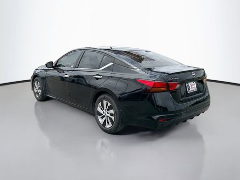 Used 2024 Nissan Altima 2.5 S FWD image 5