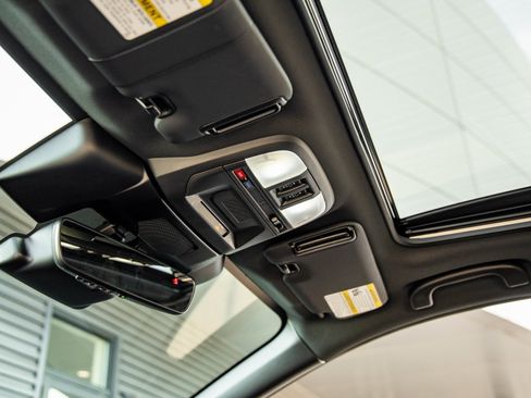 Used 2025 Subaru Crosstrek 2.5i Wilderness w/ Crosstrek Mirror Package image 28