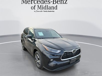 Used 2023 Toyota Highlander XLE