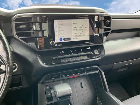 Used 2024 Toyota Tundra SR image 6