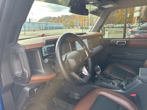 Used 2024 Ford Bronco Outer Banks image 13