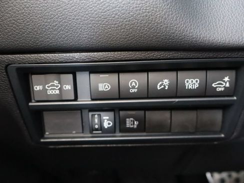 Used 2025 Toyota Tundra Limited w/ TRD Off-Road Package AWD/4WD image 26