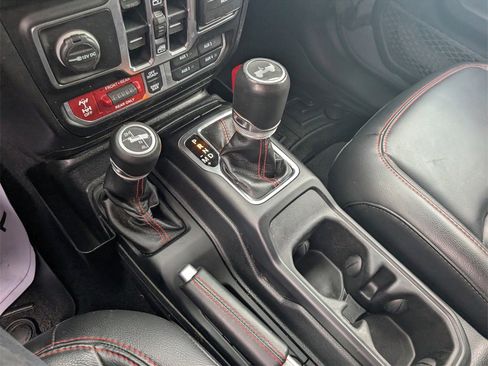 Used 2021 Jeep Wrangler Unlimited Rubicon image 27