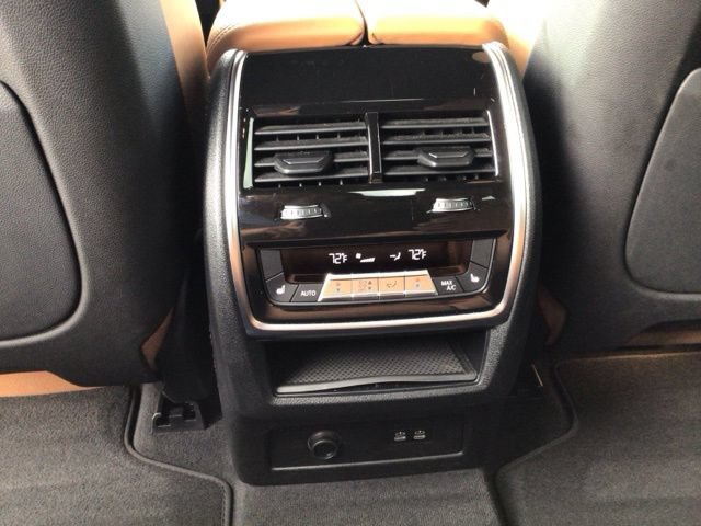 Used 2023 BMW X7 xDrive40i w/ Executive Package AWD/4WD image 17