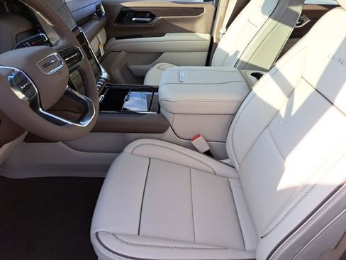 New 2026 GMC Yukon Denali w/ LPO, Floor Liner Package image 12
