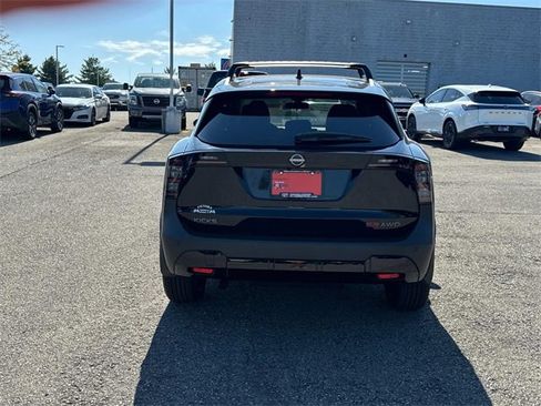 New 2026 Nissan Kicks SR w/ Cold Weather Package image 5