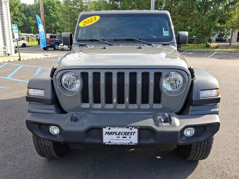 Used 2023 Jeep Wrangler Sport AWD/4WD image 2