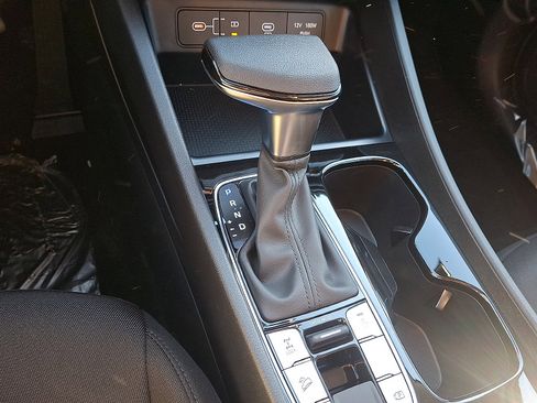 New 2026 Hyundai Tucson SE image 9