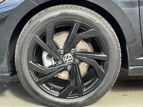 Certified 2025 Volkswagen Jetta SE image 25