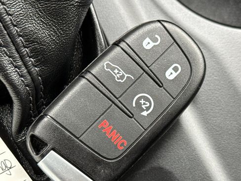 Used 2024 Dodge Durango GT image 39