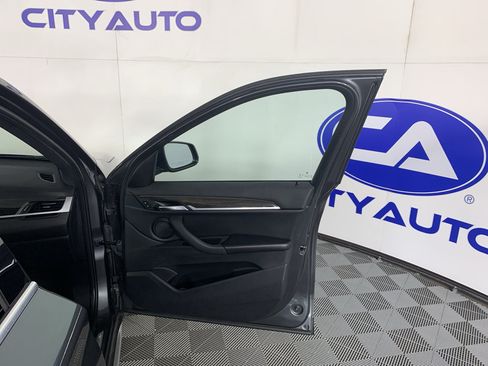Used 2018 BMW X1 sDrive28i w/ Convenience Package FWD image 40