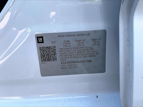 Used 2018 Chevrolet Sonic LT FWD image 17