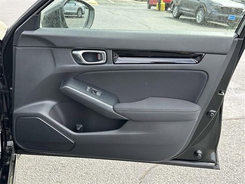 Used 2025 Honda Civic Sport image 6
