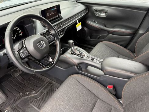 Certified 2025 Honda HR-V Sport image 13