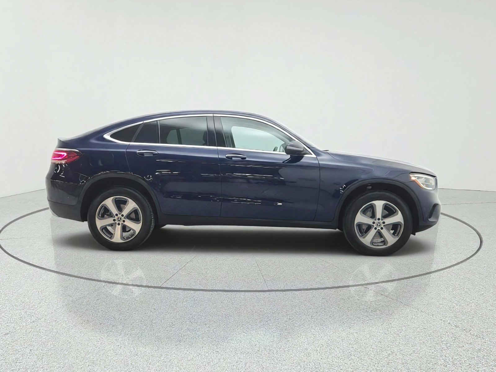 Certified 2023 Mercedes-Benz GLC 300 4MATIC Coupe image 4
