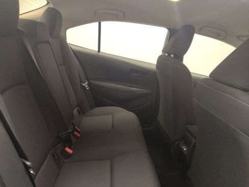 Used 2023 Toyota Corolla LE image 19