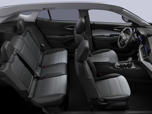 New 2025 Chevrolet Trax LT image 45
