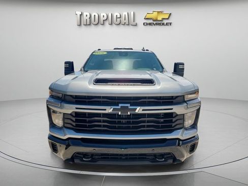 New 2026 Chevrolet Silverado 2500 Custom w/ Custom Value Package AWD/4WD image 8