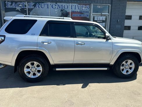 Used 2016 Toyota 4Runner SR5 Premium AWD/4WD image 2