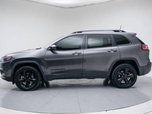 Used 2020 Jeep Cherokee Latitude Plus AWD/4WD image 22