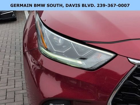 Used 2021 Toyota Highlander Platinum image 11