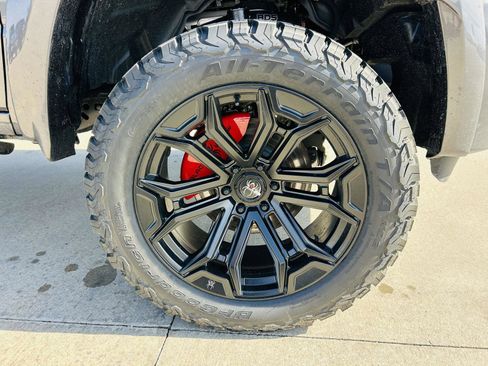 New 2026 RAM 1500 Laramie w/ Night Edition image 43