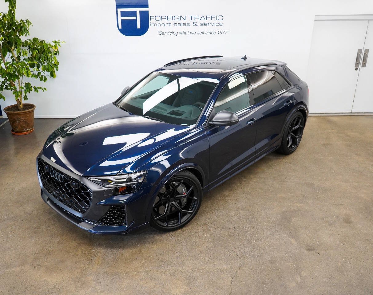 Used 2026 Audi RS Q8 performance AWD/4WD image 23