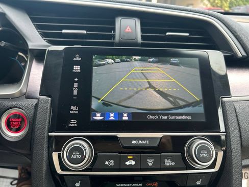 Used 2017 Honda Civic Touring image 24