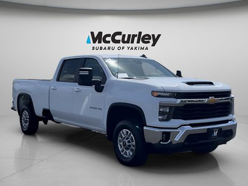 Used 2025 Chevrolet Silverado 2500 LT w/ Convenience Package AWD/4WD image 8