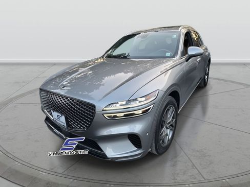 Used 2023 Genesis GV70 2.5T w/ Advanced Package image 3