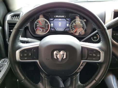 Used 2024 RAM 2500 Laramie image 32