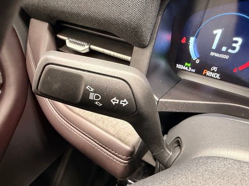 Used 2025 Ford Explorer Platinum AWD/4WD image 33