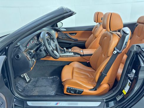 Used 2017 BMW M6 Convertible image 15