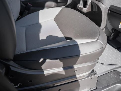 New 2025 RAM ProMaster 2500 w/ Quick Order Package 22G SLT image 30