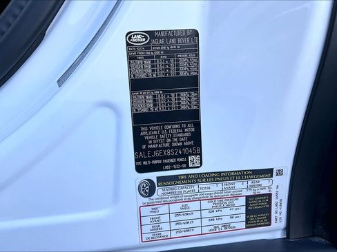 Used 2025 Land Rover Defender 90 S image 37