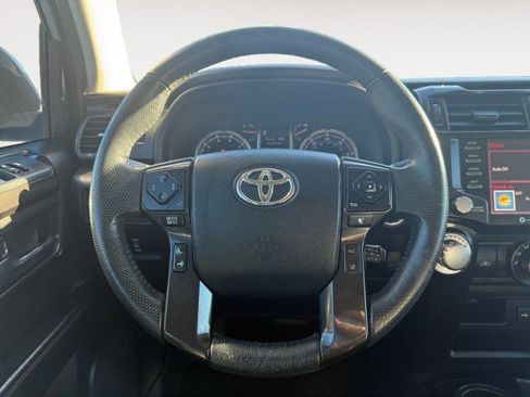 Used 2020 Toyota 4Runner 4WD image 8