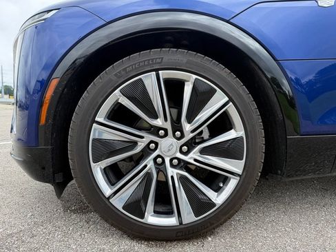 Certified 2024 Cadillac Lyriq Luxury w/ Nappa Leather Package AWD/4WD image 14