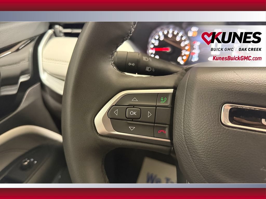 Used 2025 Jeep Compass Limited AWD/4WD image 17