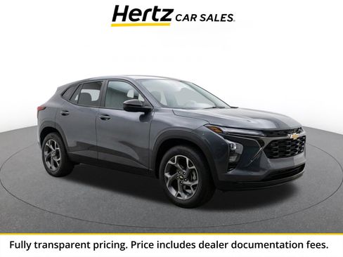 Used 2025 Chevrolet Trax LT FWD image 1