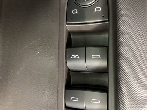 Used 2024 Chevrolet Colorado Z71 w/ Z71 Convenience Package 2 image 16