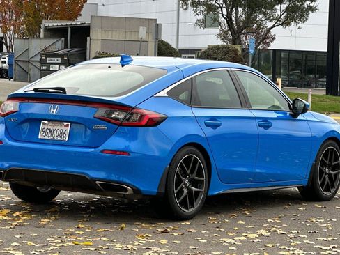 Used 2023 Honda Civic Sport image 4