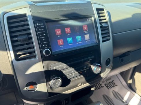 Used 2019 Nissan Frontier SV image 11