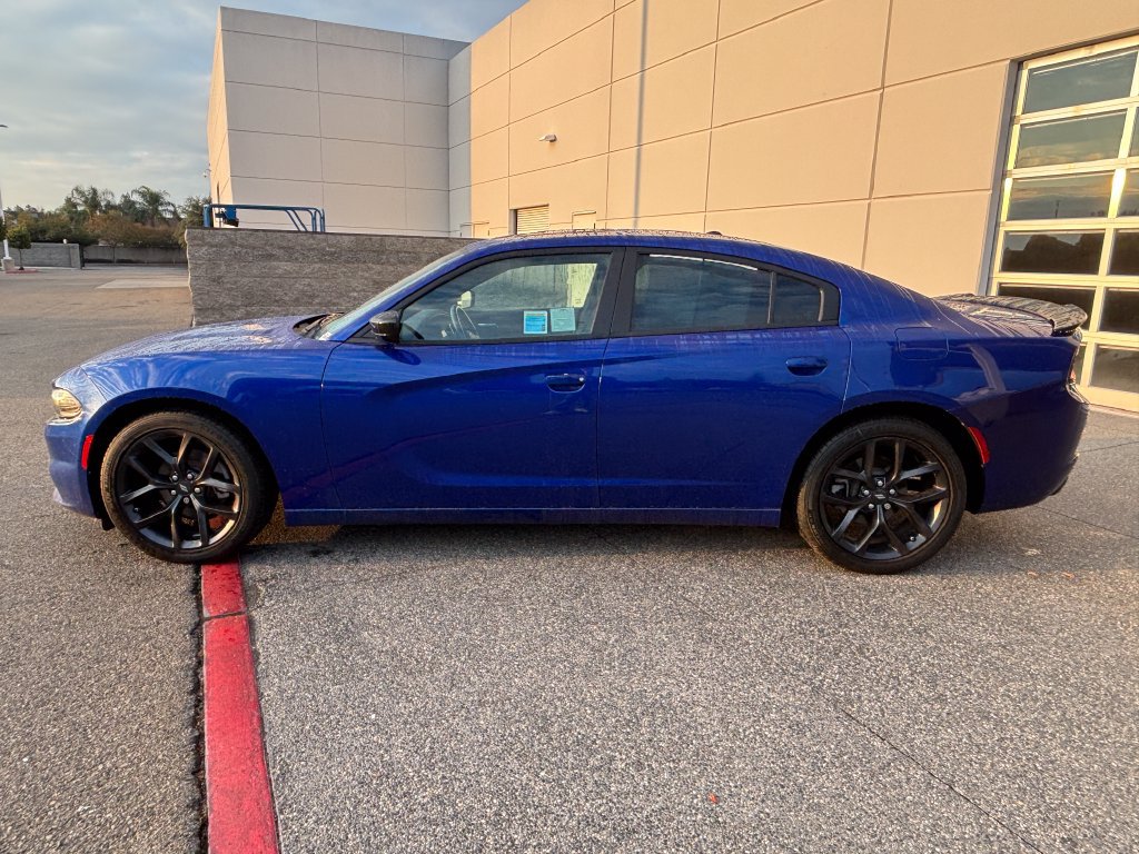 Used 2022 Dodge Charger SXT w/ Blacktop Package RWD image 8