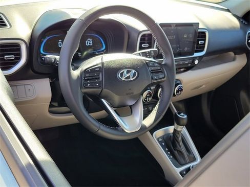 New 2026 Hyundai Venue SEL image 3