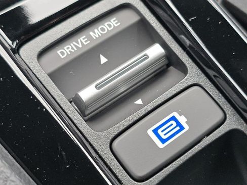 Used 2025 Honda Accord Sport image 18