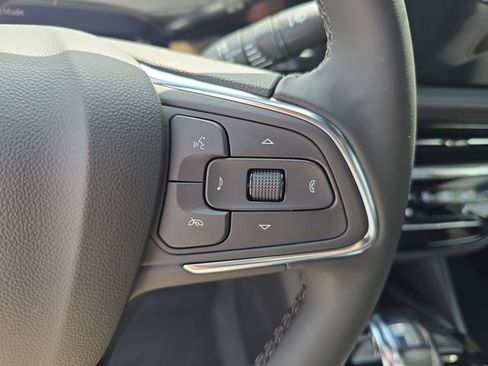 New 2026 Buick Envista Sport Touring FWD image 25