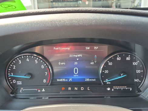 Used 2021 Ford Explorer XLT RWD image 13