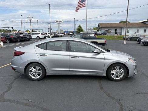 Used 2020 Hyundai Elantra SEL FWD image 24